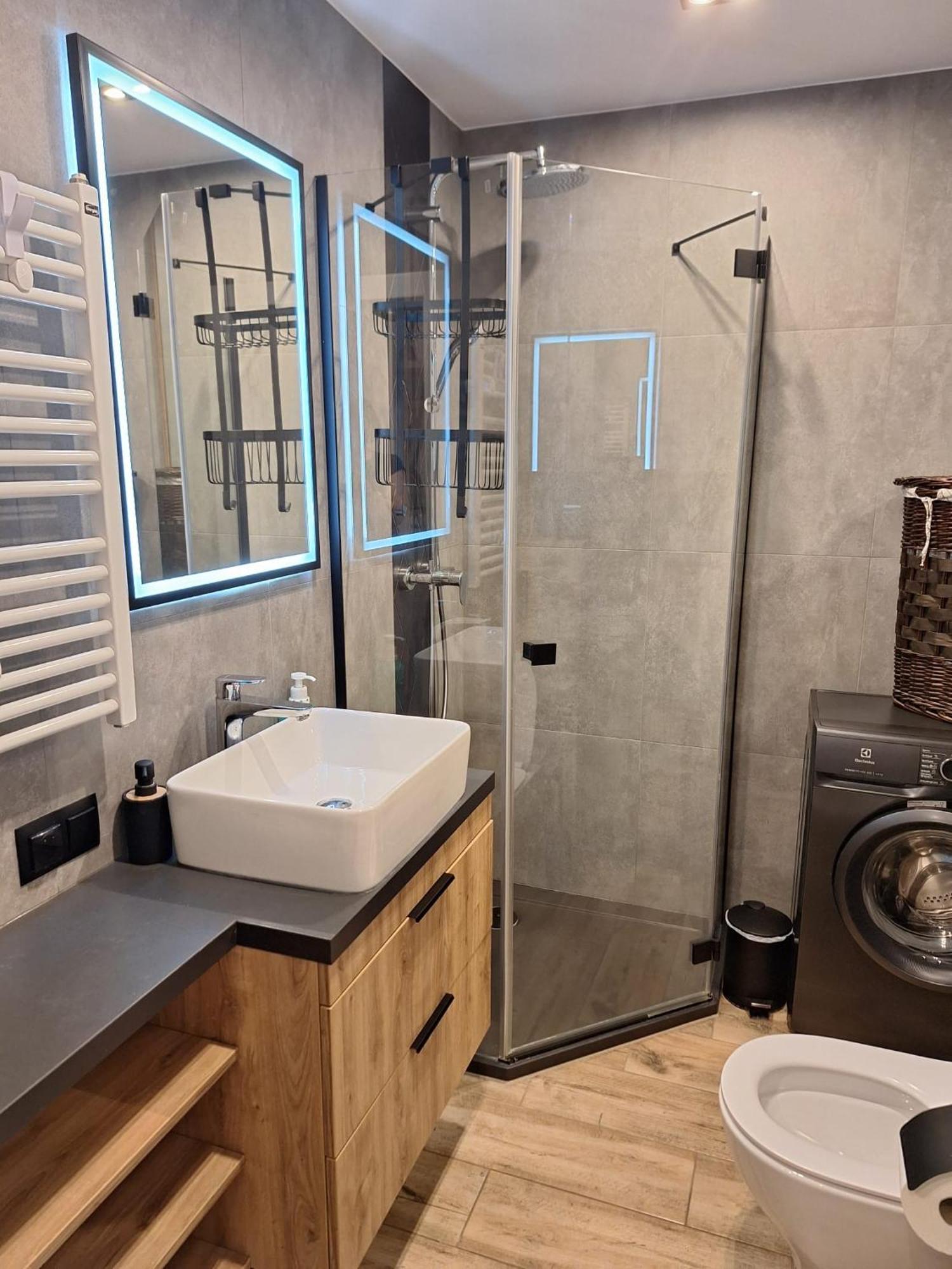 Komfortowy Apartament Dla 7 Osob Ch Arena, Prywatny Parking Gliwice Dış mekan fotoğraf